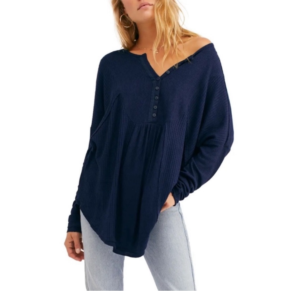 Free People Leo Henley top Size Small in Dark Navy